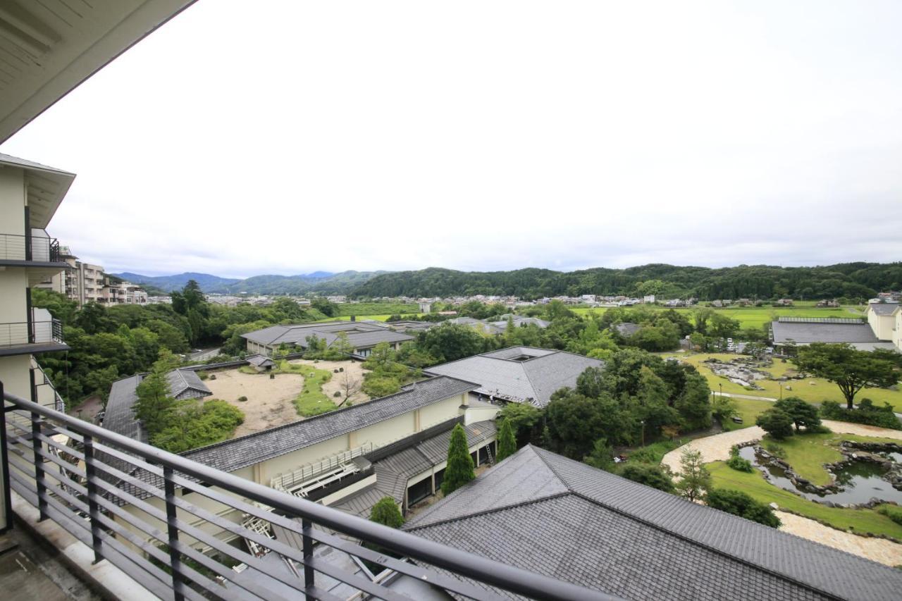 Hotel Yamashiro Onsen Miyabi No Yado Kaga Hyakumangoku Exterior foto