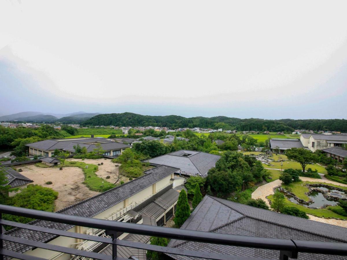 Hotel Yamashiro Onsen Miyabi No Yado Kaga Hyakumangoku Exterior foto