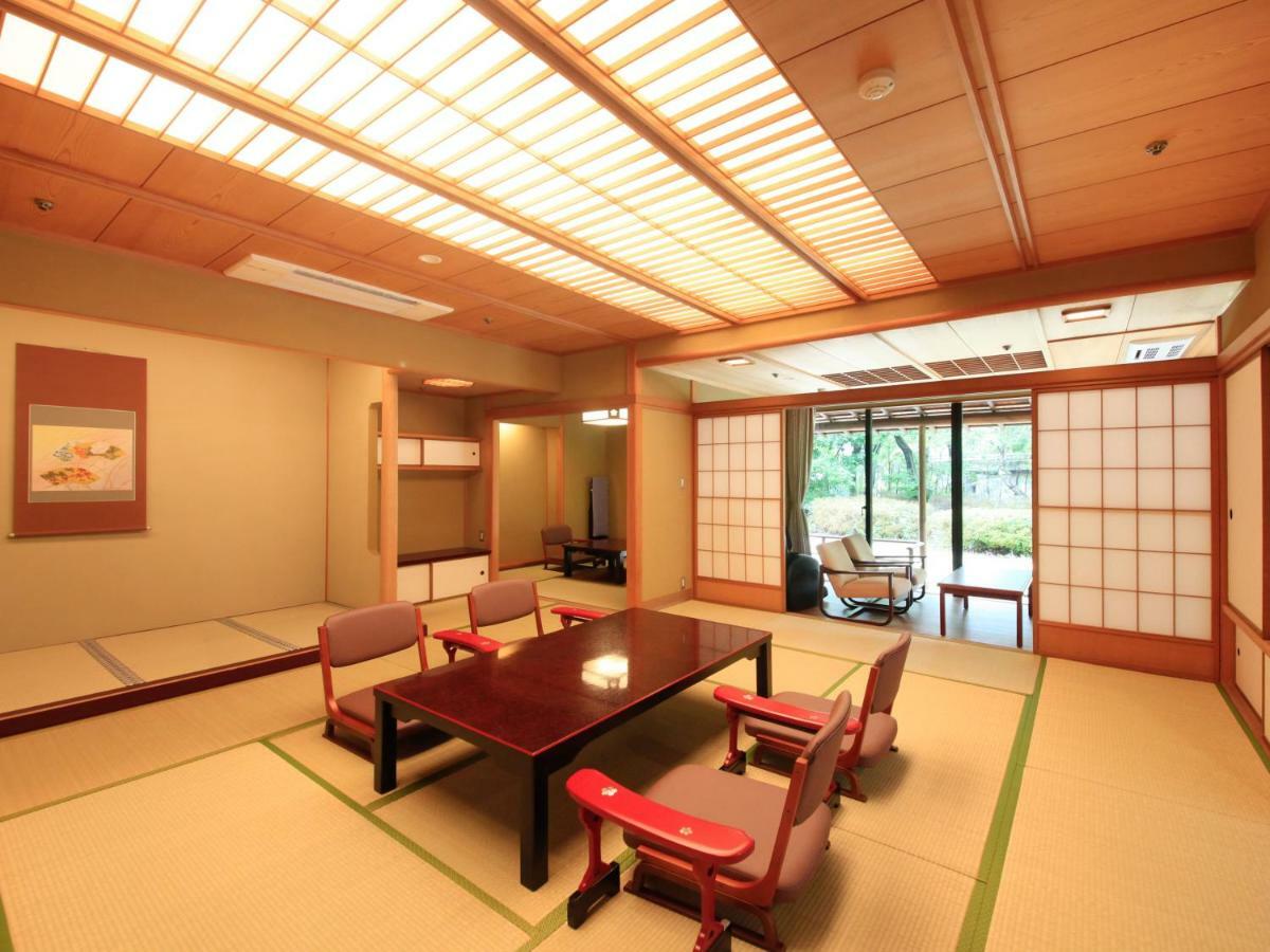 Hotel Yamashiro Onsen Miyabi No Yado Kaga Hyakumangoku Exterior foto